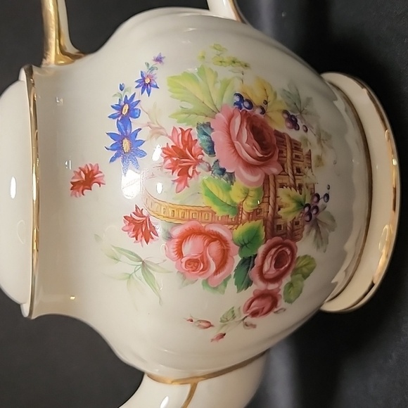 Early Mid-Century Sadler 3540 England Floral Teapot - Picture 4 of 14